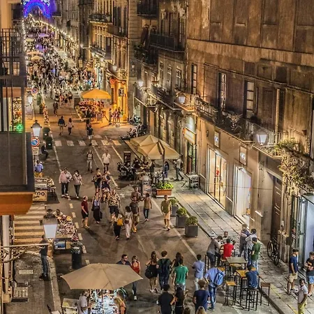 Daire Ballaro's View *